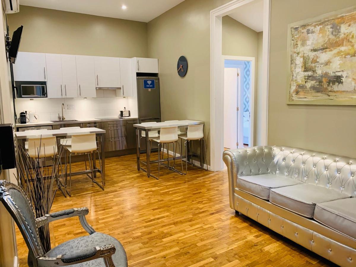 Super Balmes Guest House Барселона Экстерьер фото